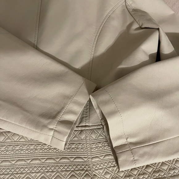 Faux leather jacket - Picture 5 of 6